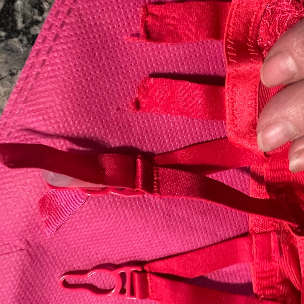 Victoria Secret - Picture 11 of 12